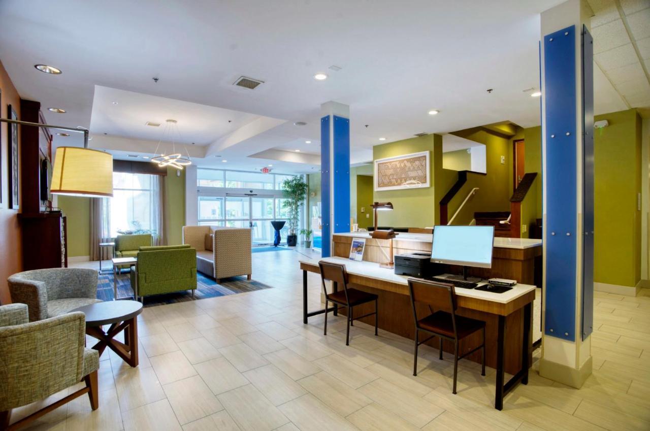 Holiday Inn Express La Plata By Ihg Exterior foto